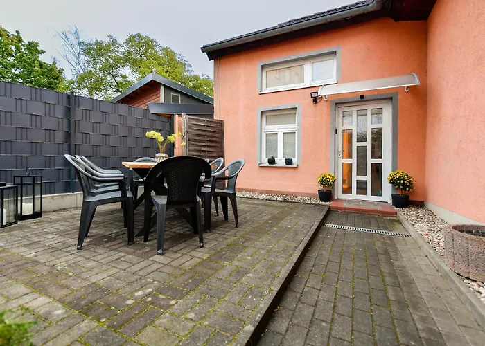 Grosses Spree Apartment, 3 Schlafzimmer Bis 10 Personen, 4x Kfz Parkplatz, Terrasse, Waschtrockner, Wlan, Netflix Cottbus