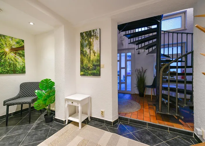 Lägenhet Grosses Spree Apartment, 3 Schlafzimmer Bis 10 Personen, 4x Kfz Parkplatz, Terrasse, Waschtrockner, Wlan, Netflix *